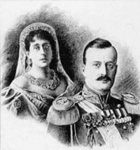 Старший в роде Романовых после 1918&nbsp;г. &mdash; великий князь Кирилл Владимирович (1876&mdash;1938) с супругой