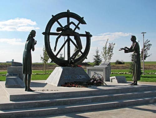 Монумент «Памяти забытой войны, изменившей ход истории»